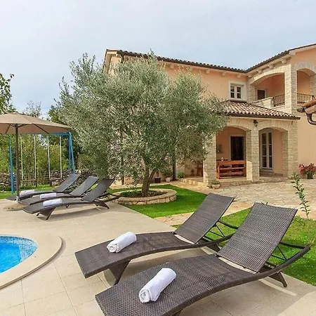 Natura 3km Beach Villa
